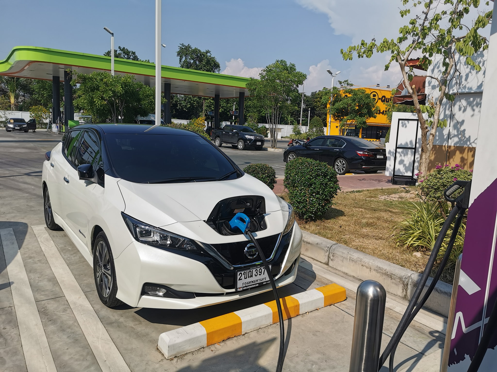 รีวิว Nissan Leaf 2022 สั้นๆ ยังมีดีบ้าง แต่อาจไม่คุ้มพอแล้วสำหรับเวลานี้
