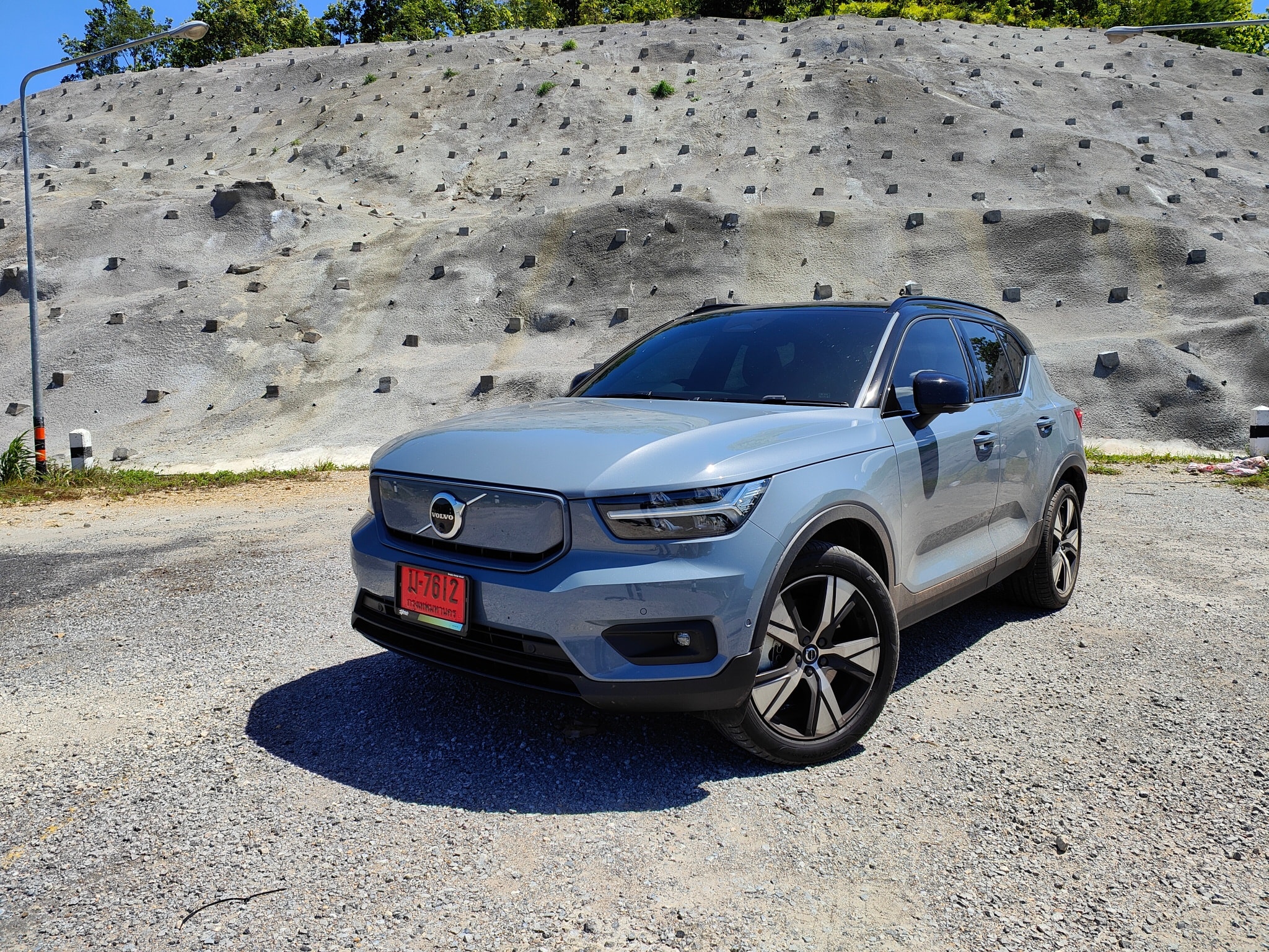 รีวิว Volvo XC40 Recharge Twin (MY2021) : ถ้าเล็ง Tesla ไว้ ต้องมาลองก่อน แล้วอาจจะต้องคิดใหม่